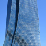 Mərkəzi Bank kartlardan pul silinməsi məsələsinə aydınlıq gətirdi