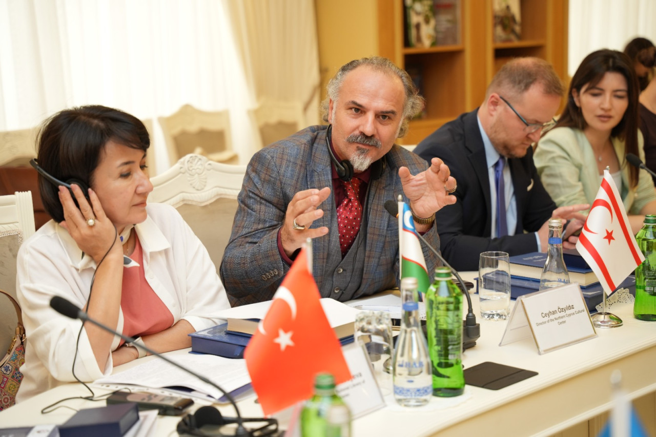 “Türk Dünyası Milli Kitabxanaları” İctimai Birliyinin I toplantısı keçirildi – FOTOLAR