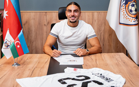 “Borussiya Dortmund”un sabiq fotbolçusu rəsmən “Qarabağ”da (FOTO)