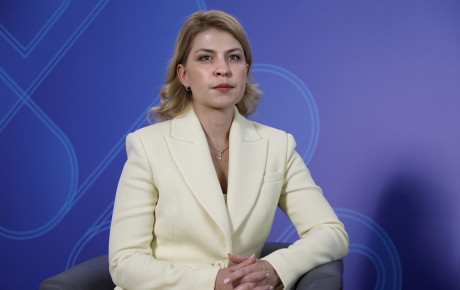 Zelenski onu vəzifəsindən azad etdi – Adı korrupsiyada hallanır