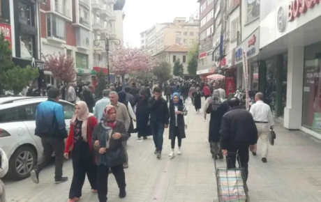 Türkiyədə “boz boşanmalar” artır: 30-40 illik evliliklər də dağılır